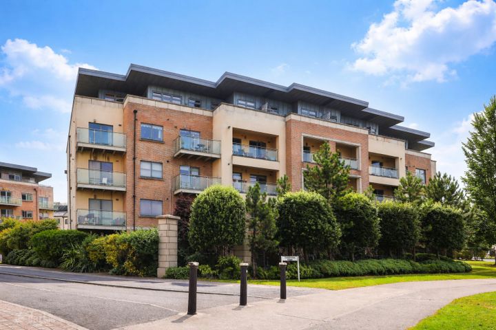 Apartment 33, Oak House, Carrickmines, Dublin 18, D18F510