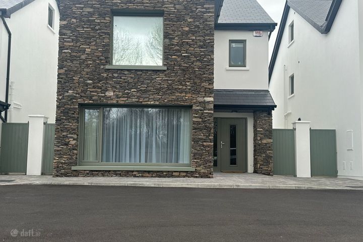 Ballydowney, Killarney, Co. Kerry