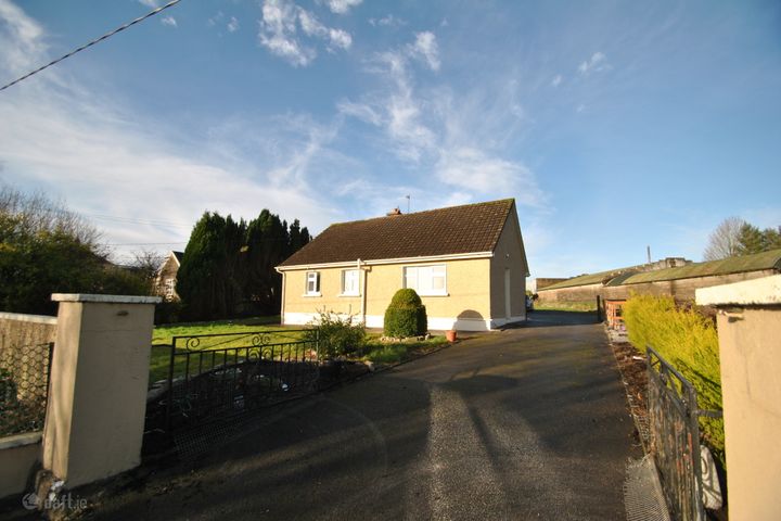 Shanacloon, Clonakenny, Roscrea, Co. Tipperary, E53YP08