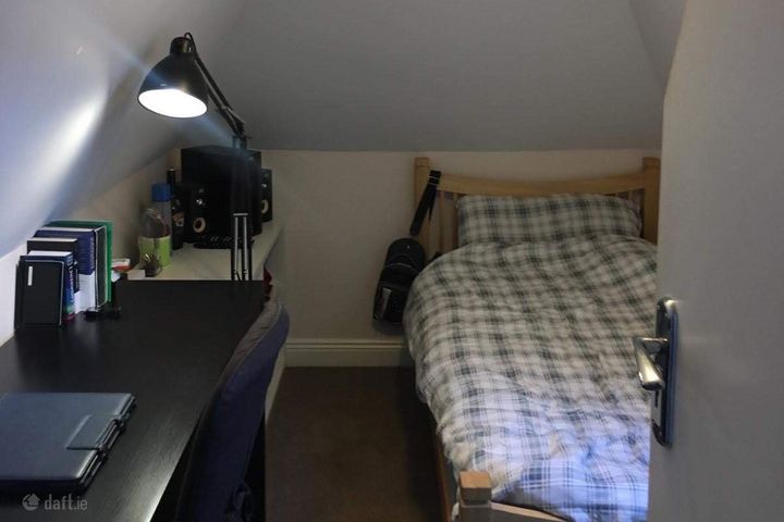 Old Bawn Road, Tallaght, Dublin 24