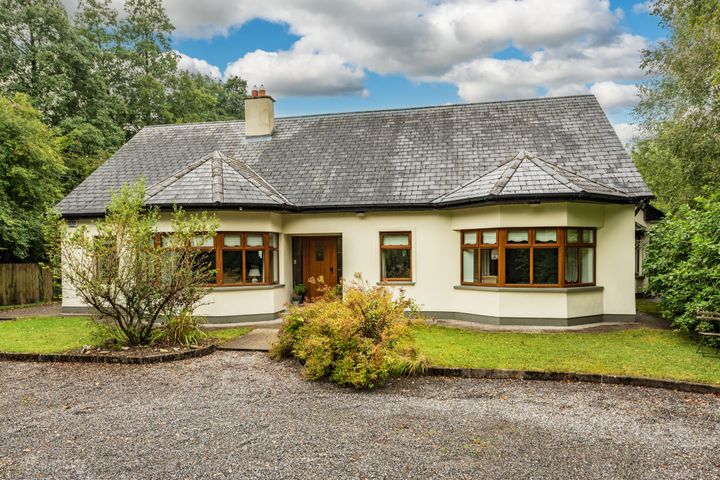 Whitethorn, Loughanure, Clane, Co. Kildare, W91N6V0