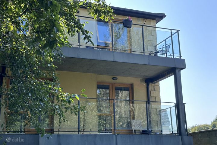 12 Rowan House, Royal Canal Court, Church St, Kildare