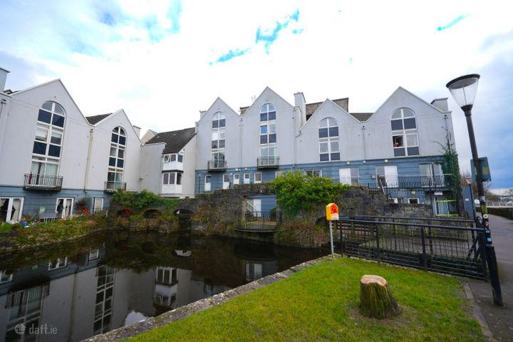 36 The Waterfront, Bridge Street, Galway City Centre, H91WC90