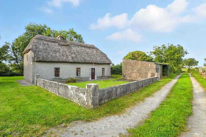 Carrownamorrissy House, Kiltullagh, Oldcastle, Athenry, Co. Galway, H65XH79