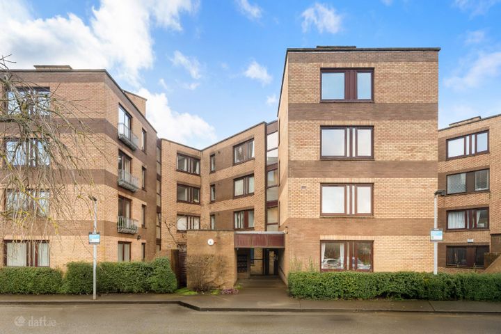 16C Belfield Court, Stillorgan Road, Dublin 4, D04YF59