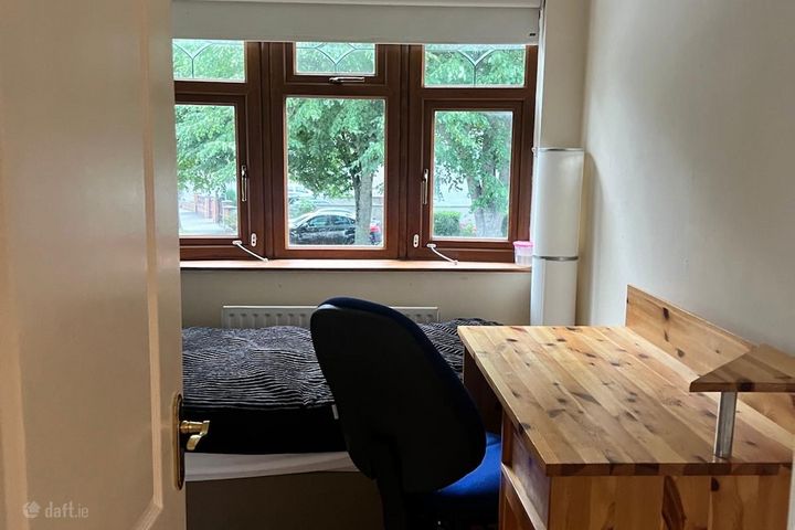 Whitethorn Park, palmerstown, Palmerstown, Dublin 20