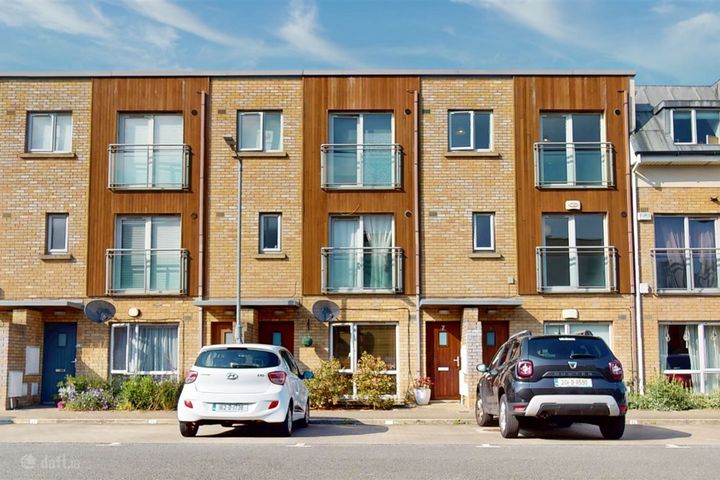 7 Waterside Lawn, Waterside, Malahide, Co. Dublin