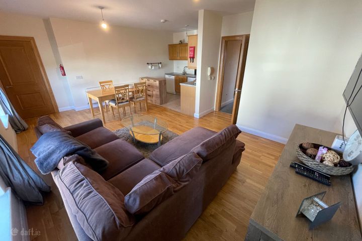 13 The Village Square, Collooney, Collooney, Co. Sligo