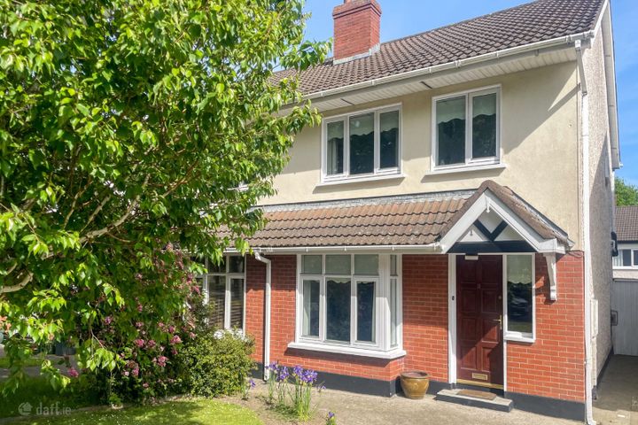 11 Glencairn Ave, The Gallops, Leopardstown, Dublin 18, Dublin