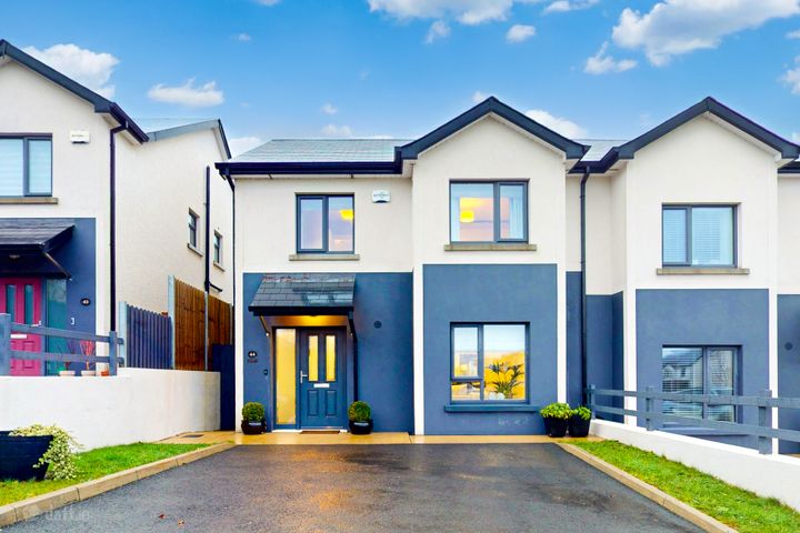 44 Oak Springs, Rathdrum, Co. Wicklow, A67E095
