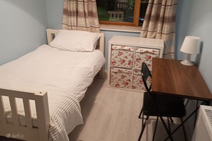 44 Cedar Brook Walk, Dublin 10, Perrystown, Dublin 12