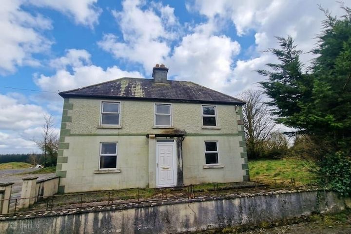 Emlagh, Castlerea, Co. Roscommon, F45DP92