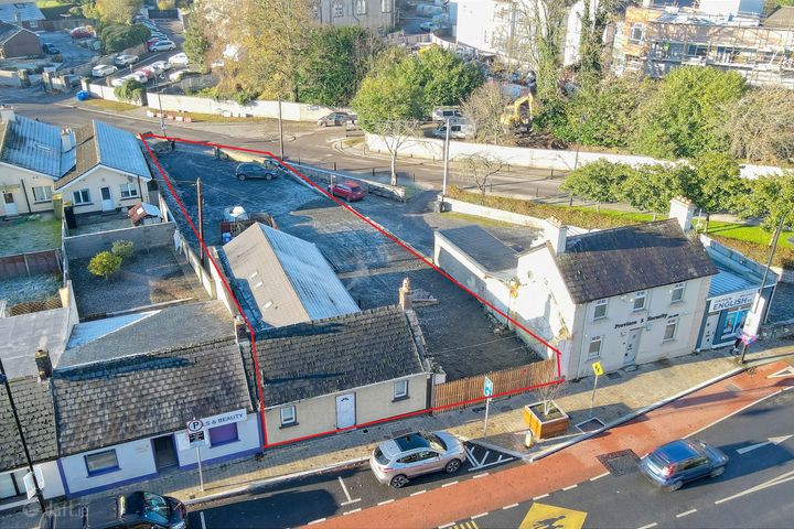 Site and residental properties at 22 and  23 Railway Street, Navan, Co. Meath