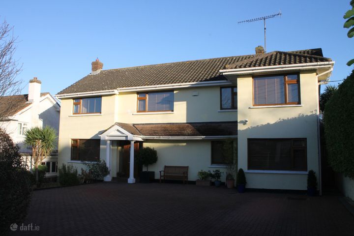 8 Grove Avenue, Malahide, Dublin