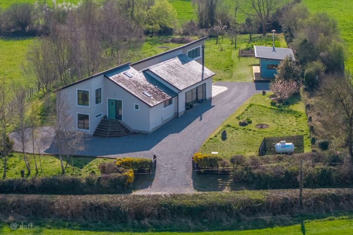 Ryehill, Ballinderry, Nenagh, Co. Tipperary, E45PV22