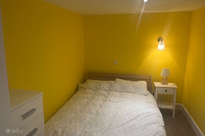 13 Railway Cottages, Blackrock, Co. Cork