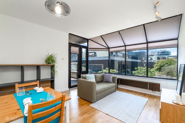 Apartment 12, Abbey Court Apartments, Block G, Irish Life Centre, Dublin 1