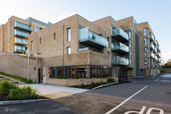 Apartment , Roselawn, Knocksinna Court, Foxrock, Co. Dublin