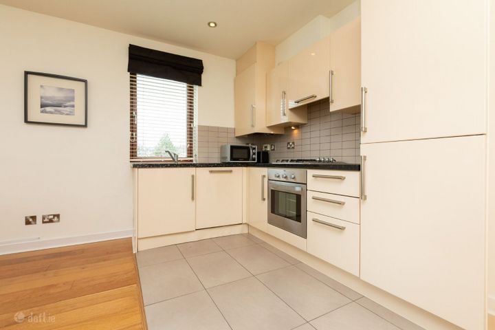 8 Aubreyville, Dublin Road, Shankill, Dublin 18, D18K225 - Photo 3