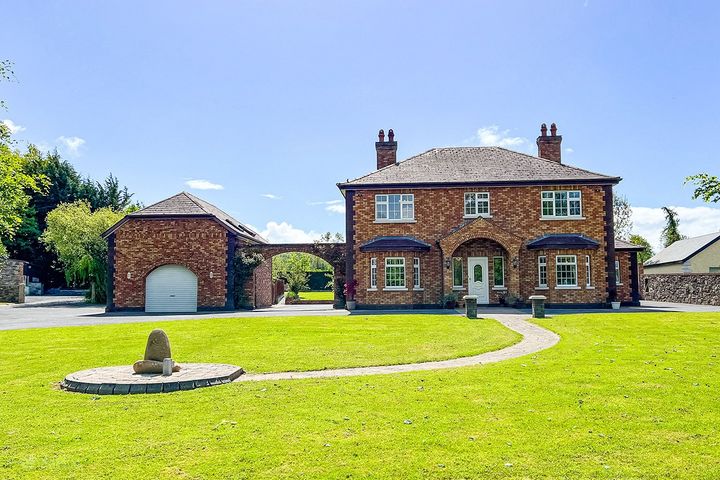 'Willow Lodge' and Apartment, Columbkille , Thomastown, Co. Kilkenny, R95V086