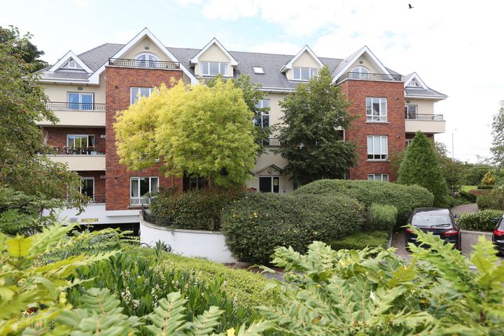 Ballintyre Demesne, Ballinteer, Dublin 16