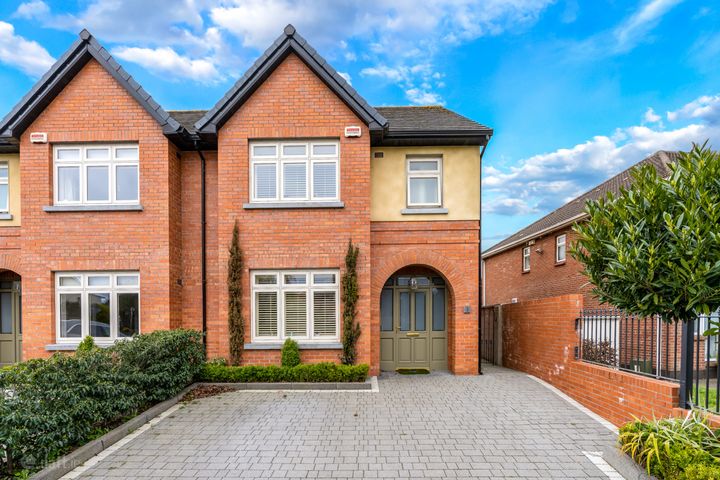 1 Brookwood, Castleknock Road, Castleknock, Dublin