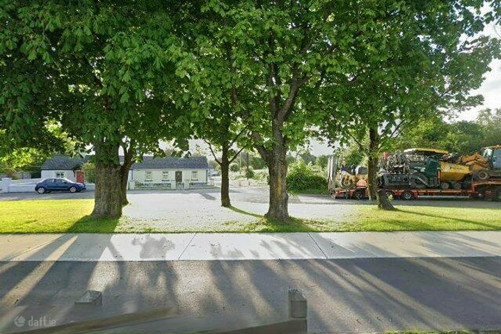 Tougher, Abbeyleix Road, Portlaoise, Co. Laois, R32K585