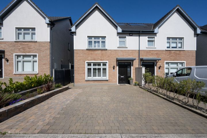 19 The Lawn, Janeville, Carrigaline, Co. Cork, P43X472