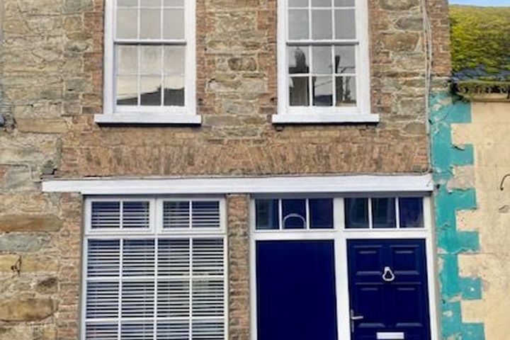 8 Bridge Street, Ramelton, Co. Donegal
