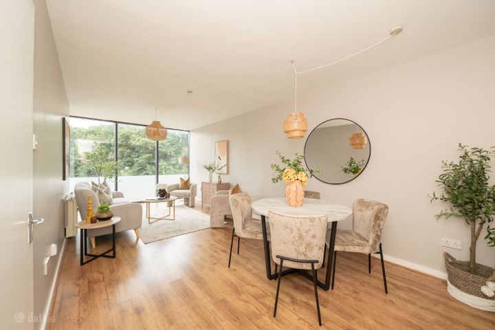 17 Longmeadow, Islandbridge, Dublin 8, D08Y361