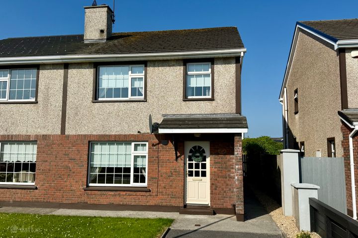 22 Manor Village, Westport Road, Castlebar, Co. Mayo, F23YH21