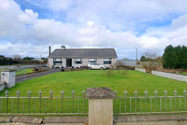 Cloughleafin, Mitchelstown, Mitchelstown, Co. Cork, P67FF64