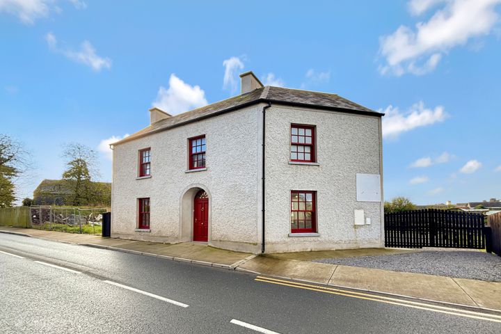 Mill Street, Borrisokane, Co. Tipperary, E45YK64