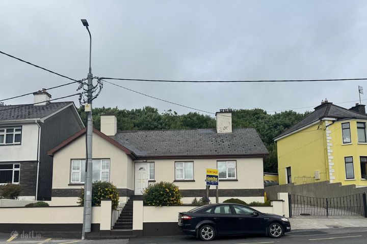 Circular Road, Ennistymon, Ennistymon, Co. Clare, V95Y7A4