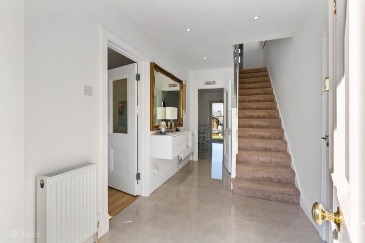 45 Castleknock Crescent, Castleknock, Dublin 15, D15TN2R - Photo 2