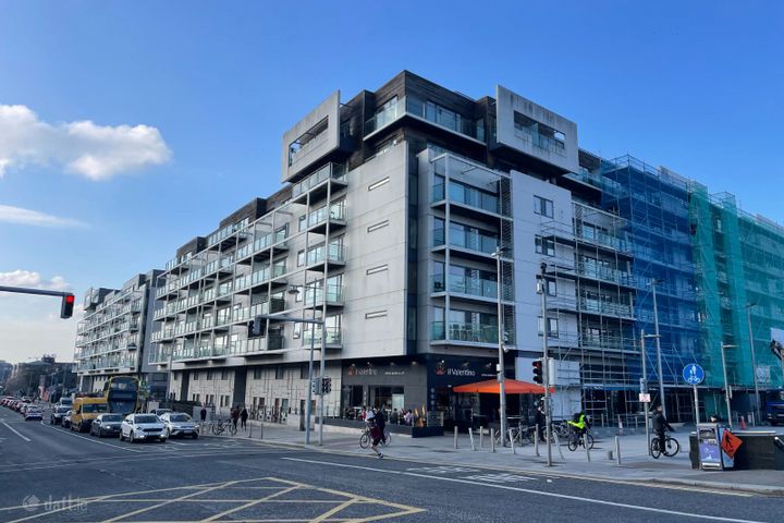 Gallery Quay, Grand Canal Dock, Dublin 2