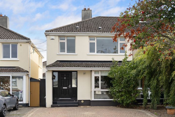 8 The Walk, Woodpark, Ballinteer, Dublin 16, D16KX21
