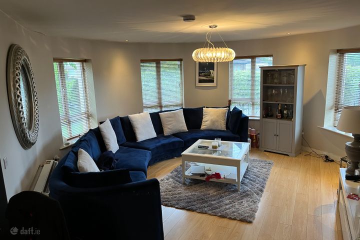 7 Brookwood Abbey, Artane, Dublin 5