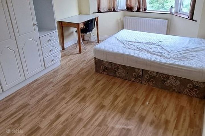 Southern Gardens, Kilkenny Road, Carlow, Carlow Town, Co. Carlow