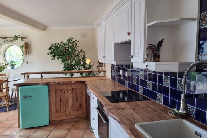 Apartment 17, Ruxton Court, 35-37 Dominick Street , Salthill, Co. Galway