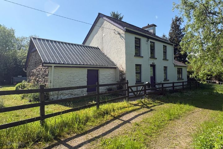 Teach an Atha, Ballymalone, Tuamgraney, Co. Clare, V94E04W