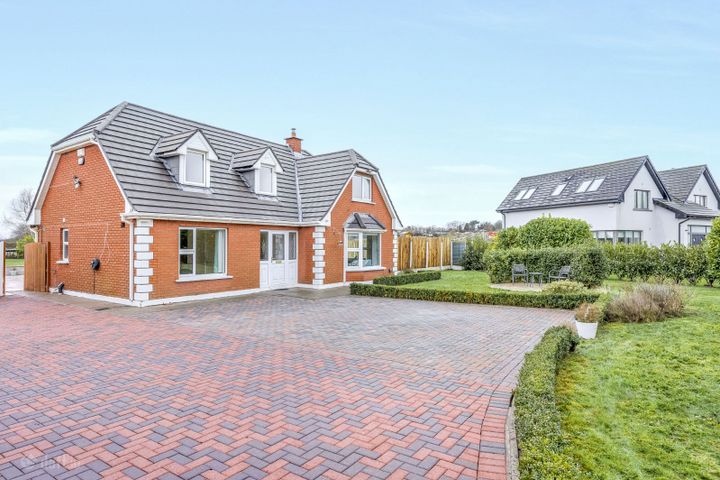 Three Roses, Posie Row, Kinsealy, Co. Dublin, D17CX26