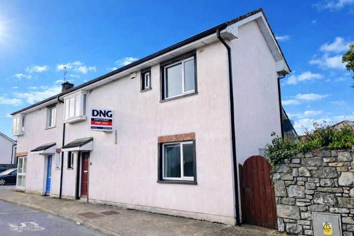 5 Croke Gardens, Thurles, Thurles, Co. Tipperary, E41K7F6