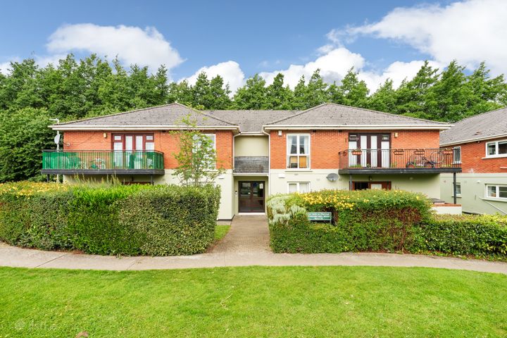 6 Curragh Hall Wood, Tyrrelstown, Dublin 15