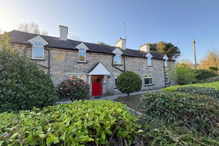 Yew Tree Cottage, Coolroe Lower, Glenbeigh, Co. Kerry, V93F9F4