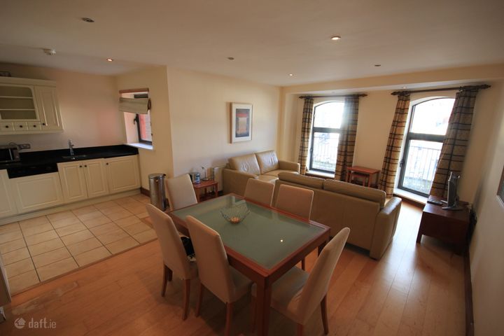 Trinity Court, WITH PARKING via White Street, Cork City Centre, Co. Cork