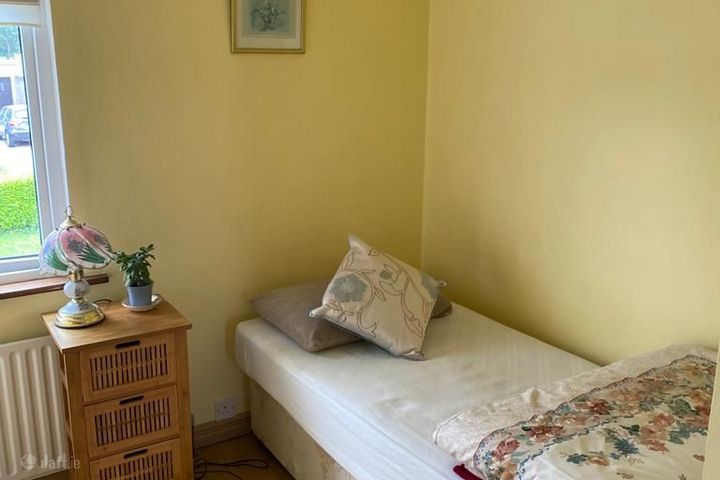 Derrylea, 8 Rochestown Park, Sallynoggin, Glenageary, Co. Dublin
