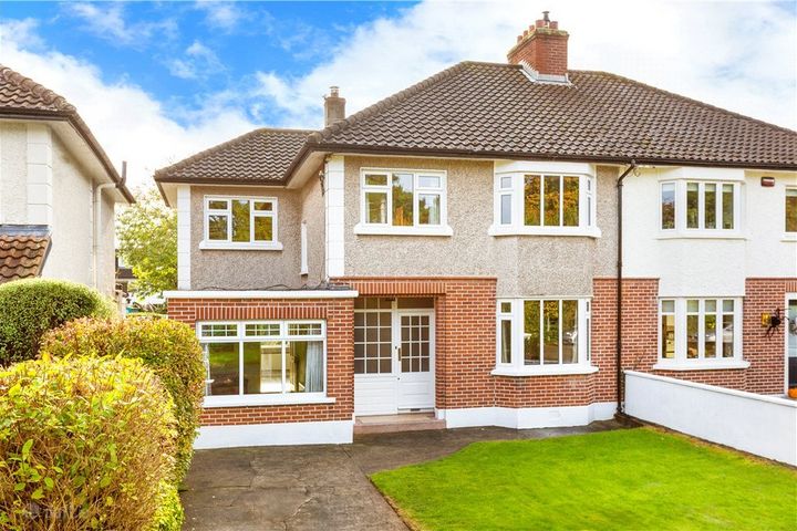 11 Bellevue Park, Booterstown, Blackrock, Dublin