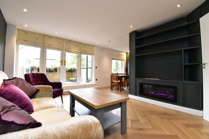 Woodbrook Crescent, Castleknock, Dublin 15