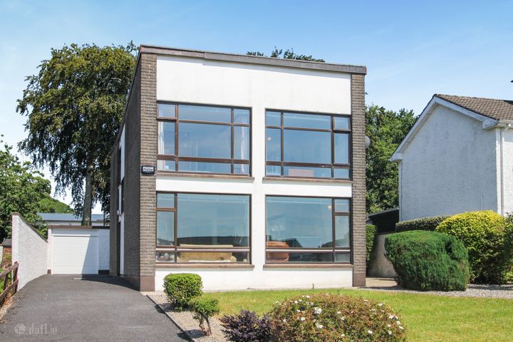 3 Shannon Lodge, Carrick-On-Shannon, Co. Leitrim, N41DP48